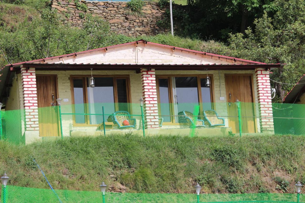 Cosmo Cottages Kanatal Kültér fotó